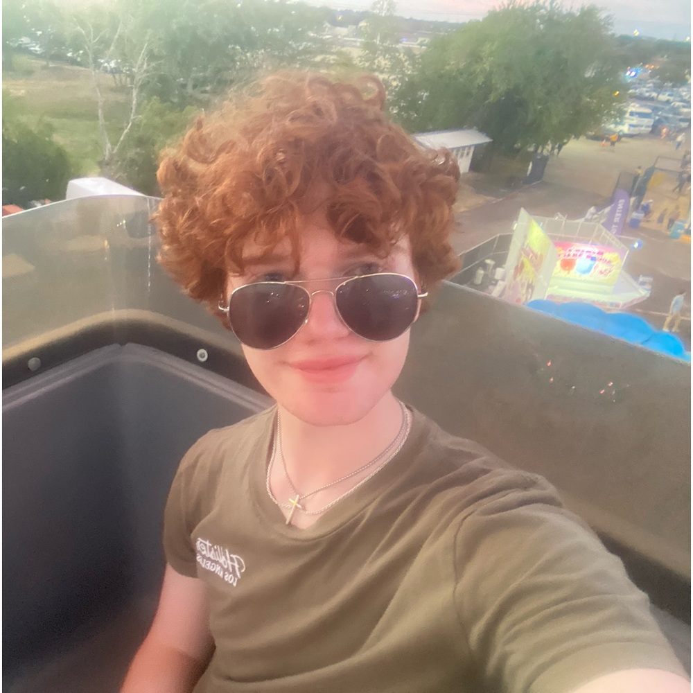 Meet your Posher, Ethan